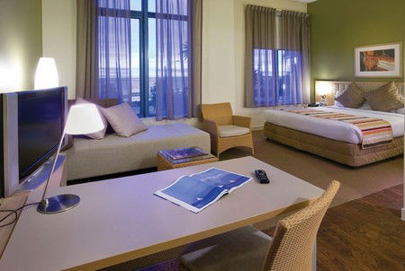 Novotel Melbourne St Kilda - Phillip Island Accommodation 2