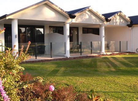 Port Fairy Motor Inn - Phillip Island Accommodation 1