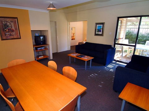 Amalfi Resort - Phillip Island Accommodation 2