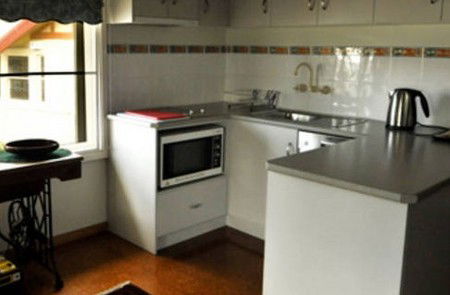 Newcomen Bed And Breakfast - Phillip Island Accommodation 4