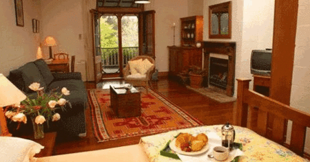 Carriages Country House - Phillip Island Accommodation 1