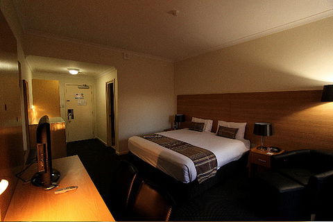 Country Comfort Inter City Perth Hotel & Apartments - Phillip Island Accommodation 4