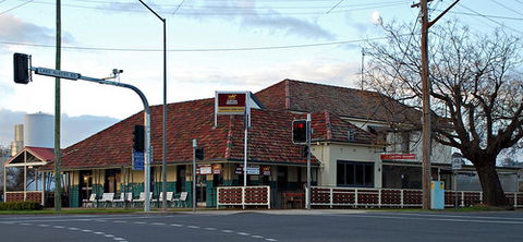 The Farmers Home Hotel - Phillip Island Accommodation 0