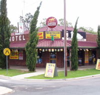 Sportsmans Arms Hotel Motel