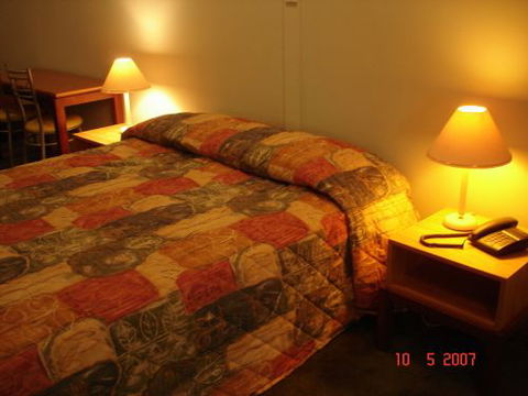 M1 Motel Caboolture - Phillip Island Accommodation 1