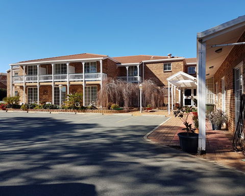 Golden Age Motor Inn - Phillip Island Accommodation 3