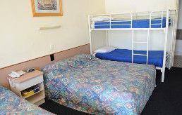 Fox Glenn Motor Inn - Phillip Island Accommodation 3
