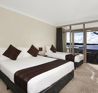 Waters Edge Country Comfort - Phillip Island Accommodation