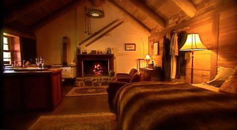 Moonbah Hut - Phillip Island Accommodation 1