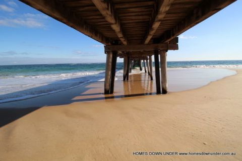 Homes Down Under - Phillip Island Accommodation 5