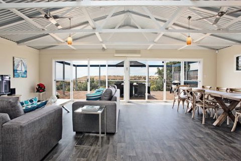 Coral Sands Luxury Beach House - Phillip Island Accommodation 0