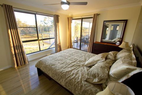 Stockton Rise Country Retreat - Phillip Island Accommodation 1