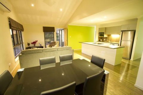 Stockton Rise Country Retreat - Phillip Island Accommodation 2