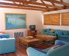 Kent Gardens Holiday House - Phillip Island Accommodation 0