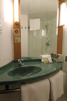 Ibis Newcastle - Phillip Island Accommodation 1