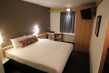 Ibis Newcastle - Phillip Island Accommodation 6