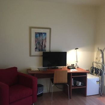 Ramada Encore Dandenong - Phillip Island Accommodation 12