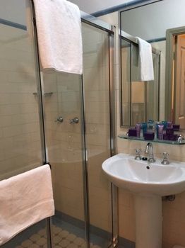 Avonmore On The Park Boutique Hotel - Phillip Island Accommodation 0