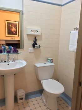 Avonmore On The Park Boutique Hotel - Phillip Island Accommodation 2