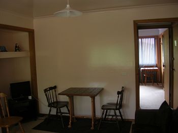 A Camelot Tower & Penthouse - Phillip Island Accommodation 17