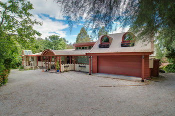 A Camelot Tower & Penthouse - Phillip Island Accommodation 39