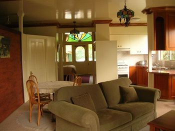 A Camelot Tower & Penthouse - Phillip Island Accommodation 3