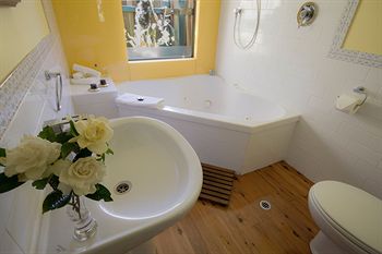 Bendles Cottages And Country Villas - Phillip Island Accommodation 10