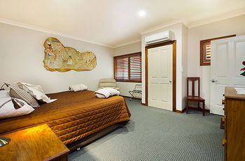Artisan Spa Views - Phillip Island Accommodation 4