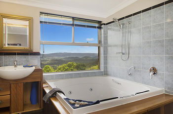 Artisan Spa Views - Phillip Island Accommodation 8