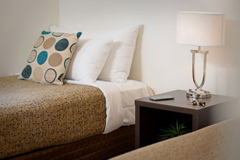Apartments @ Glen Waverley - Phillip Island Accommodation 7