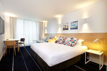 Adina Apartment Hotel Bondi Beach - Phillip Island Accommodation 18