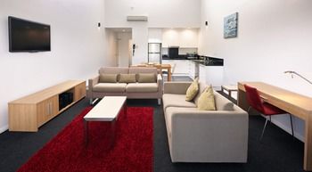 Crown On Darby - Phillip Island Accommodation 20