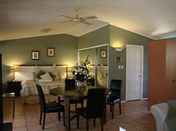 House Of Laurels - Phillip Island Accommodation 2