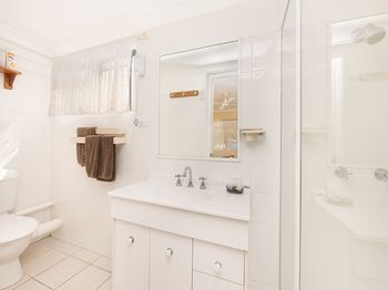 Caloundra City Centre Motel - Phillip Island Accommodation 14