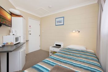 Caloundra City Centre Motel - Phillip Island Accommodation 24