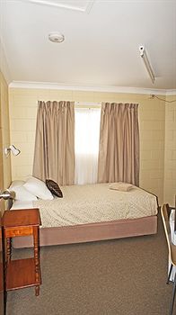 Caloundra City Centre Motel - Phillip Island Accommodation 4