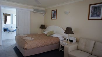 Caloundra City Centre Motel - Phillip Island Accommodation 13