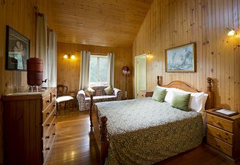 Glass House Mountains Ecolodge - Phillip Island Accommodation 19