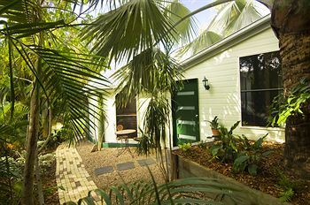 Glass House Mountains Ecolodge - Phillip Island Accommodation 25