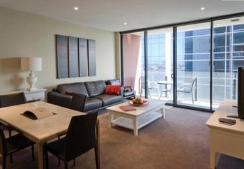 Apartments Melbourne Domain - Docklands - Phillip Island Accommodation 15