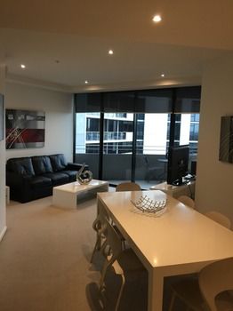 Apartments Melbourne Domain - Docklands - Phillip Island Accommodation 16