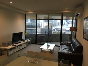 Apartments Melbourne Domain - Docklands - Phillip Island Accommodation 18