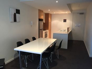 Apartments Melbourne Domain - Docklands - Phillip Island Accommodation 29