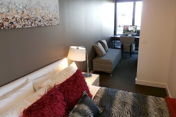 Aura On Flinders Serviced Apartments - Phillip Island Accommodation 4