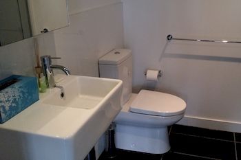 Aura On Flinders Serviced Apartments - Phillip Island Accommodation 31