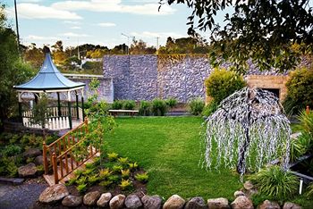 Elizabethan Lodge - Phillip Island Accommodation 6