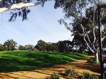 Australian Home Away @ Box Hill 32 - Phillip Island Accommodation 16