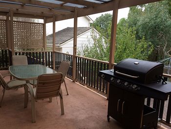 Australian Home Away @ Doncaster Grange Park - Phillip Island Accommodation 1