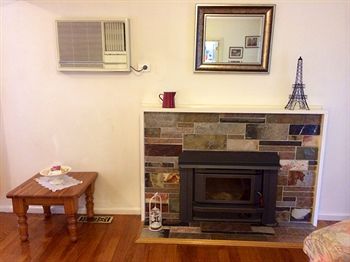 Australian Home Away @ Doncaster Grange Park - Phillip Island Accommodation 18