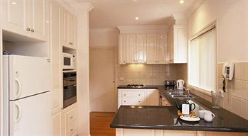 Waverley Corporate Townhouses - Phillip Island Accommodation 4